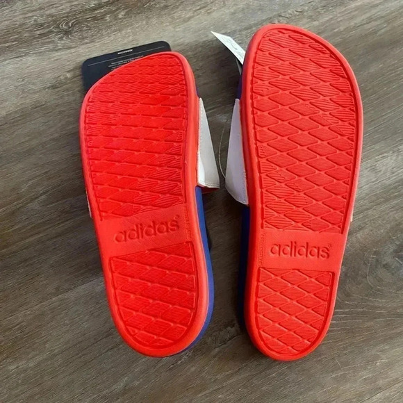NEW In Box Adidas Adilette Comfort Mules Sandal Slides Men\'s Size 7 GV9695 GIFT
